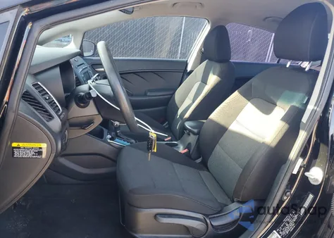 2017 Kia Forte Lx из США, поврежденный, VIN 3KPFK4A75HE114022